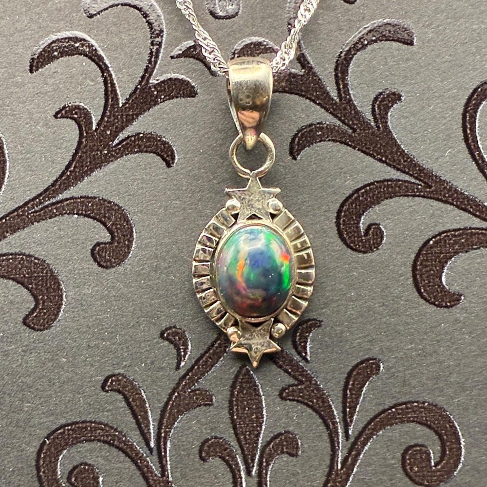 New 925 Sterling Silver Black Opal Star Pendant on Plated 18” Necklace Chain